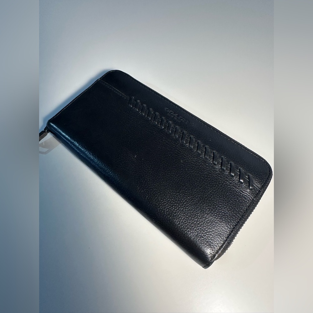 Coach Vintage Black Leather Zip Wallet - Picture 7 of 15